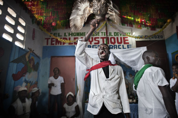 Photo de Paolo Marchetti, Visas de l'ANI 2013 (CC 2012), lauréat du Prix ANI-PixPalace 2013